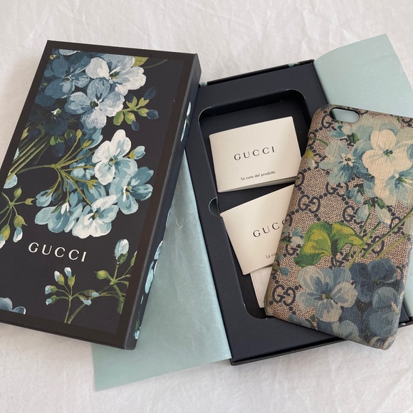 Gucci phone case 6 S Plus “Blue Blooms” - Picture 1 of 3